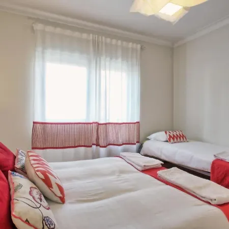 Für 20 Personen In Lissabon, Regio De Costa De - B58258 *
