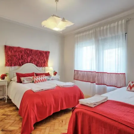 Für 20 Personen In Lissabon, Regio De Costa De - B58258 Lissabon