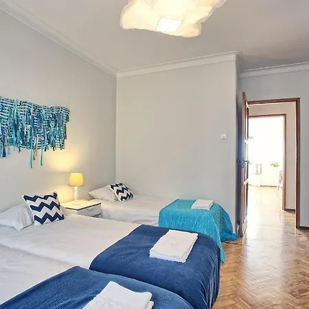 Fuer 20 Personen In Lissabon, Regio De Costa De Apartment Lisbon