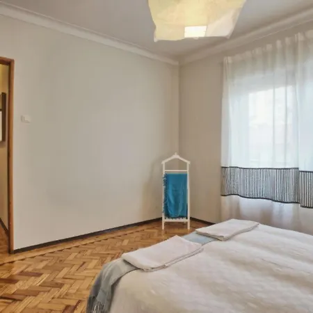 Fuer 20 Personen In Lissabon, Regio De Costa De * Lisbon