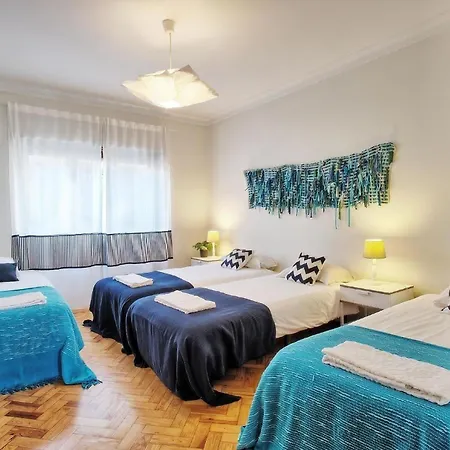 Fuer 20 Personen In Lissabon, Regio De Costa De * Lisbon