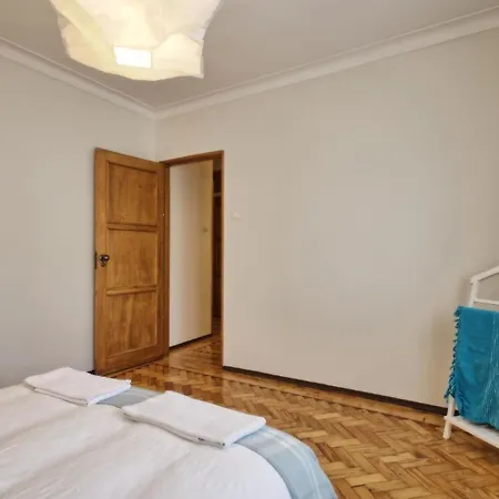 Fuer 20 Personen In Lissabon, Regio De Costa De * Lisbon
